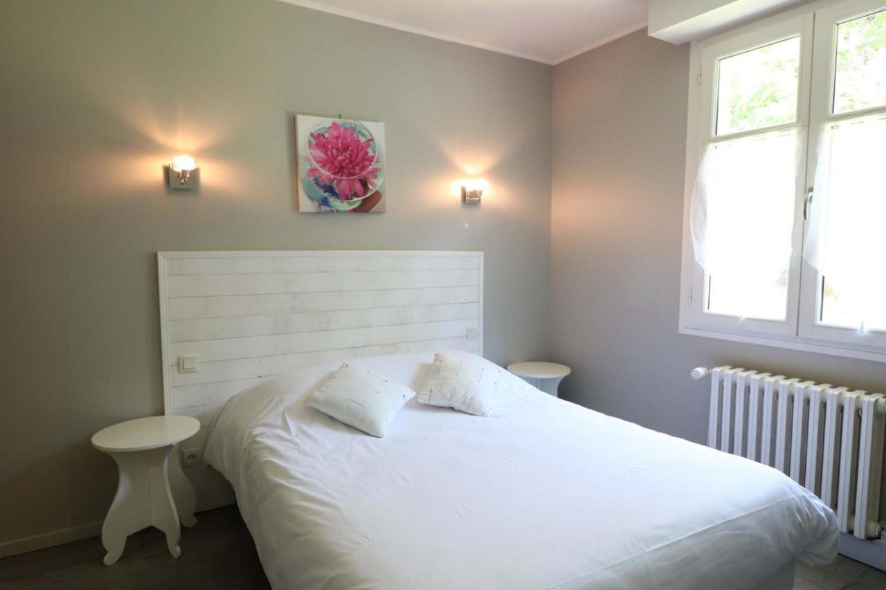 Le Vieux Moulin Hotel Hédé Kültér fotó