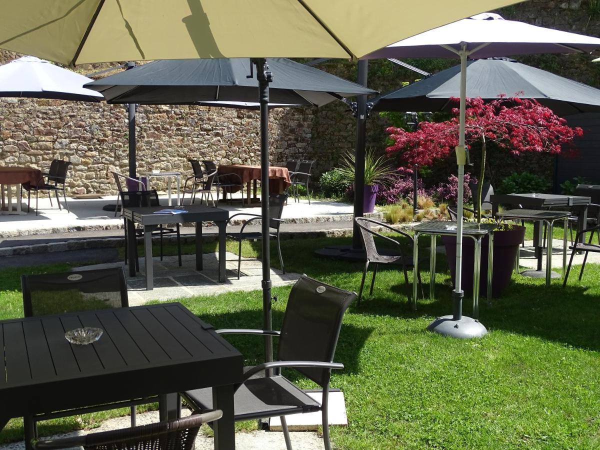 Le Vieux Moulin Hotel Hédé Kültér fotó