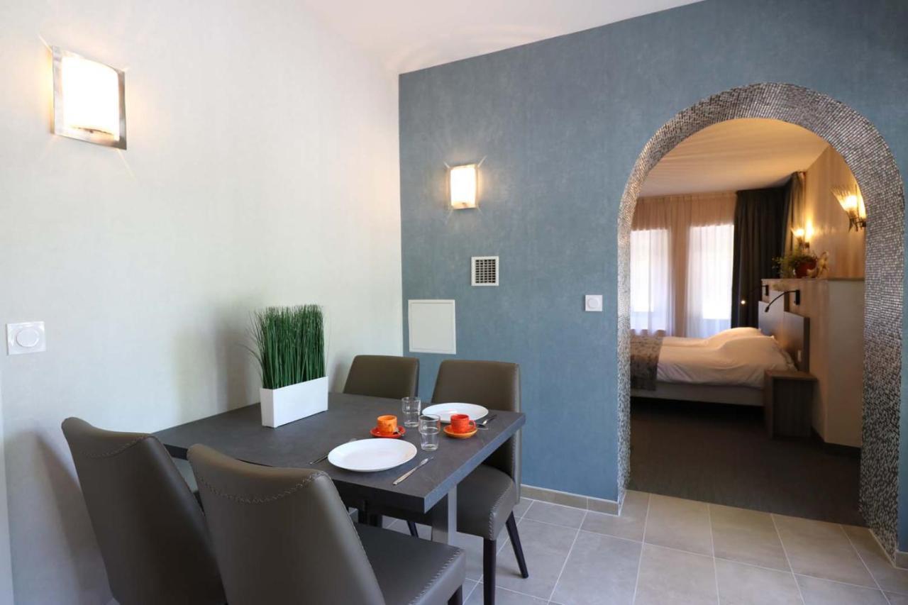 Le Vieux Moulin Hotel Hédé Kültér fotó